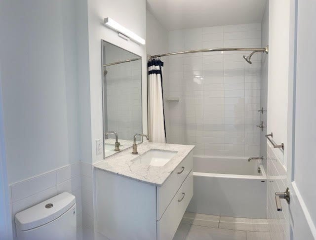 Swampscott, Massachusetts, 01907, United States, 3 Bedrooms Bedrooms, ,2 BathroomsBathrooms,Residential,Active,2007069