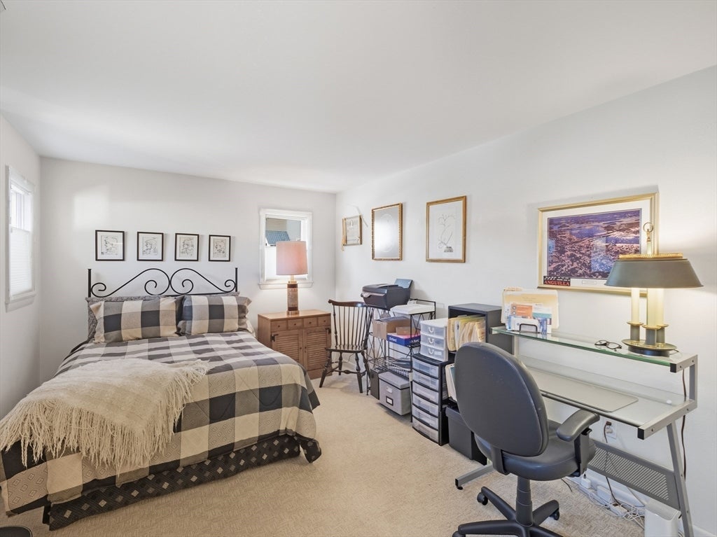 Newburyport, Massachusetts, 01950, United States, 3 Bedrooms Bedrooms, ,3 BathroomsBathrooms,Residential,Active,2045626