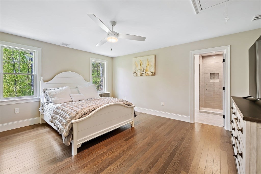 Easton, Massachusetts, 02356, United States, 5 Bedrooms Bedrooms, ,6 BathroomsBathrooms,Residential,Active,1968388