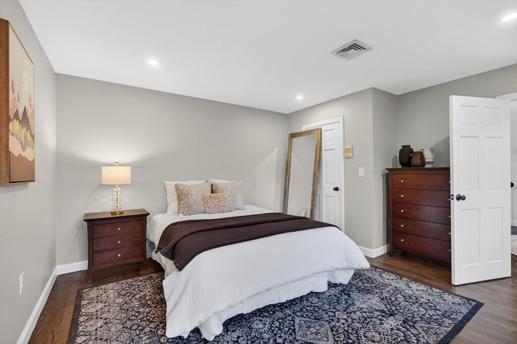 North Andover, Massachusetts, 01845, United States, 4 Bedrooms Bedrooms, ,3 BathroomsBathrooms,Residential,Active,2045698