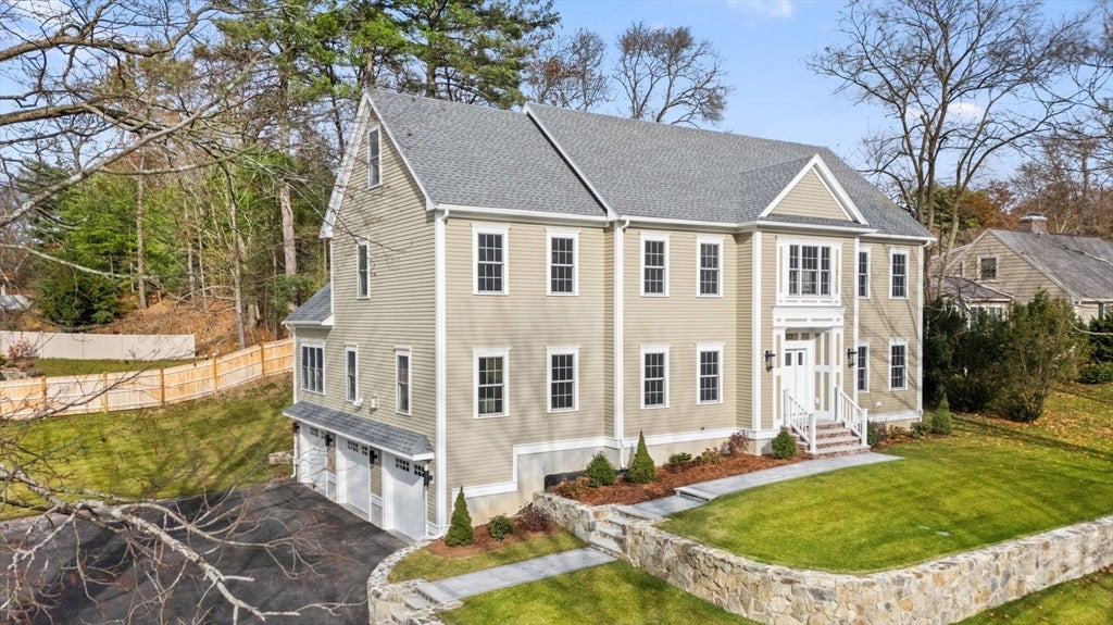 Andover, Massachusetts, 01810, United States, 4 Bedrooms Bedrooms, ,3 BathroomsBathrooms,Residential,Active,1990653