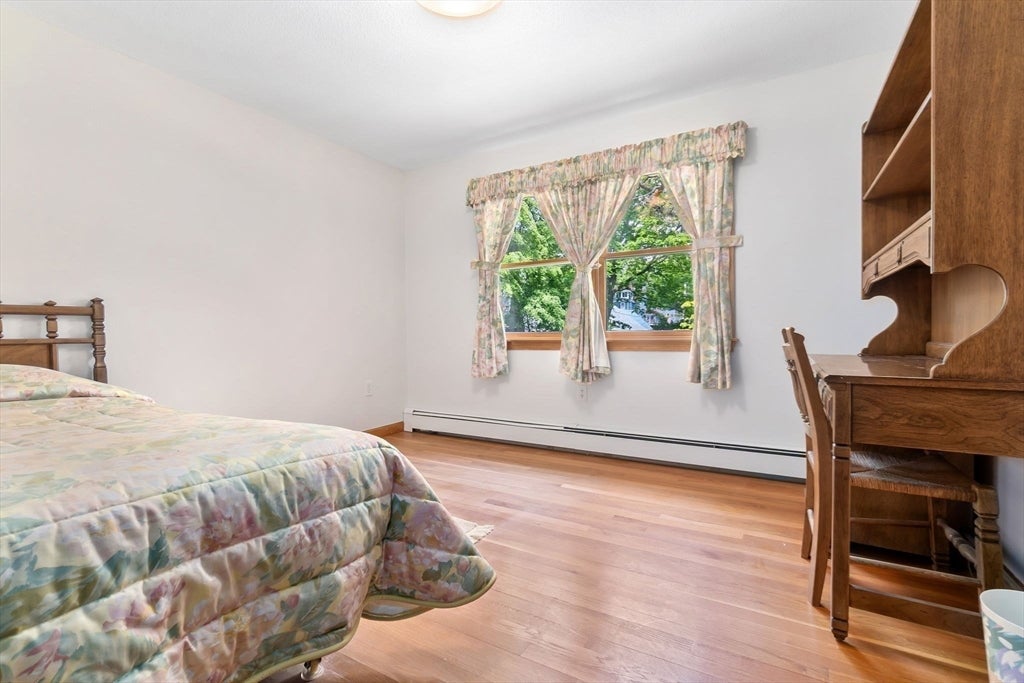 Gloucester, Massachusetts, 01930, United States, 3 Bedrooms Bedrooms, ,3 BathroomsBathrooms,Residential,Active,1849486