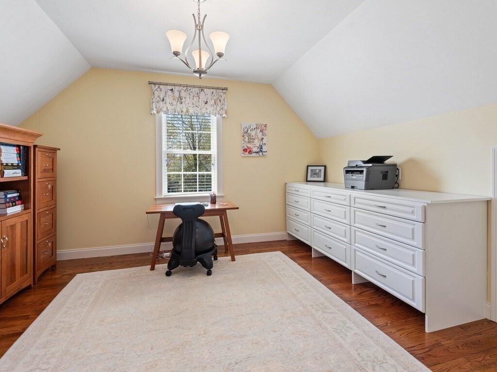 Shrewsbury, Massachusetts, 01545, United States, 5 Bedrooms Bedrooms, ,5 BathroomsBathrooms,Residential,Active,1995271