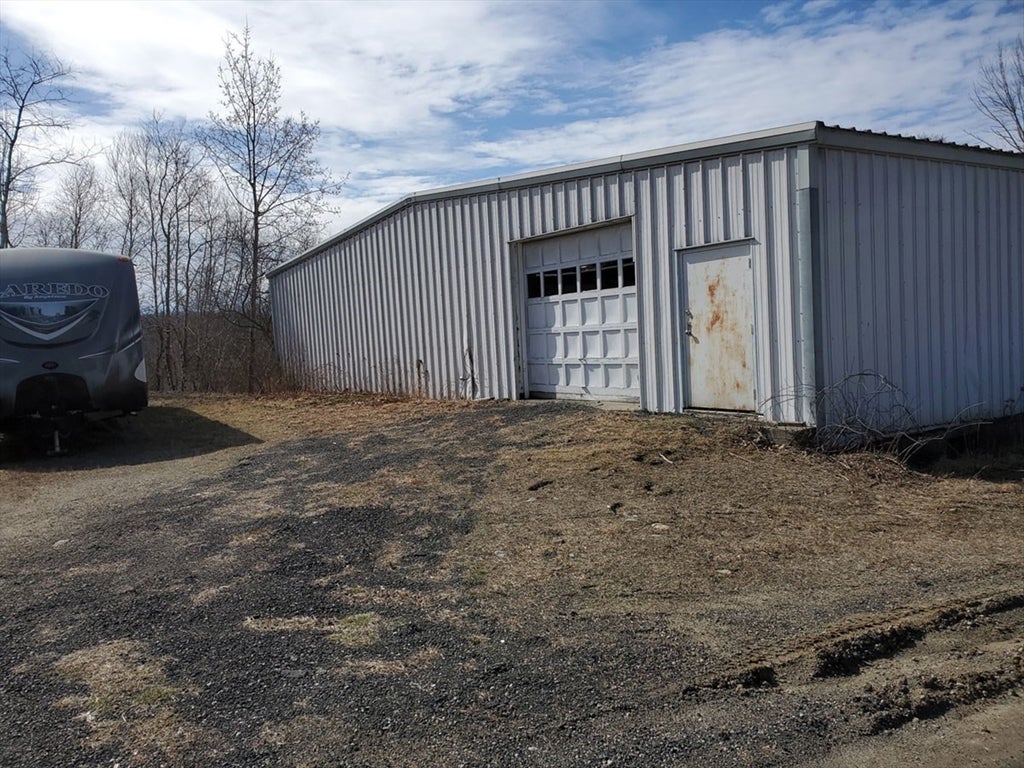 Westborough, Massachusetts, 01581, United States, 6 Bedrooms Bedrooms, ,3 BathroomsBathrooms,Residential,Active,1992250