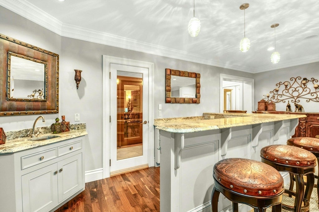 Hopkinton, Massachusetts, 01748, United States, 5 Bedrooms Bedrooms, ,8 BathroomsBathrooms,Residential,Active,1953005