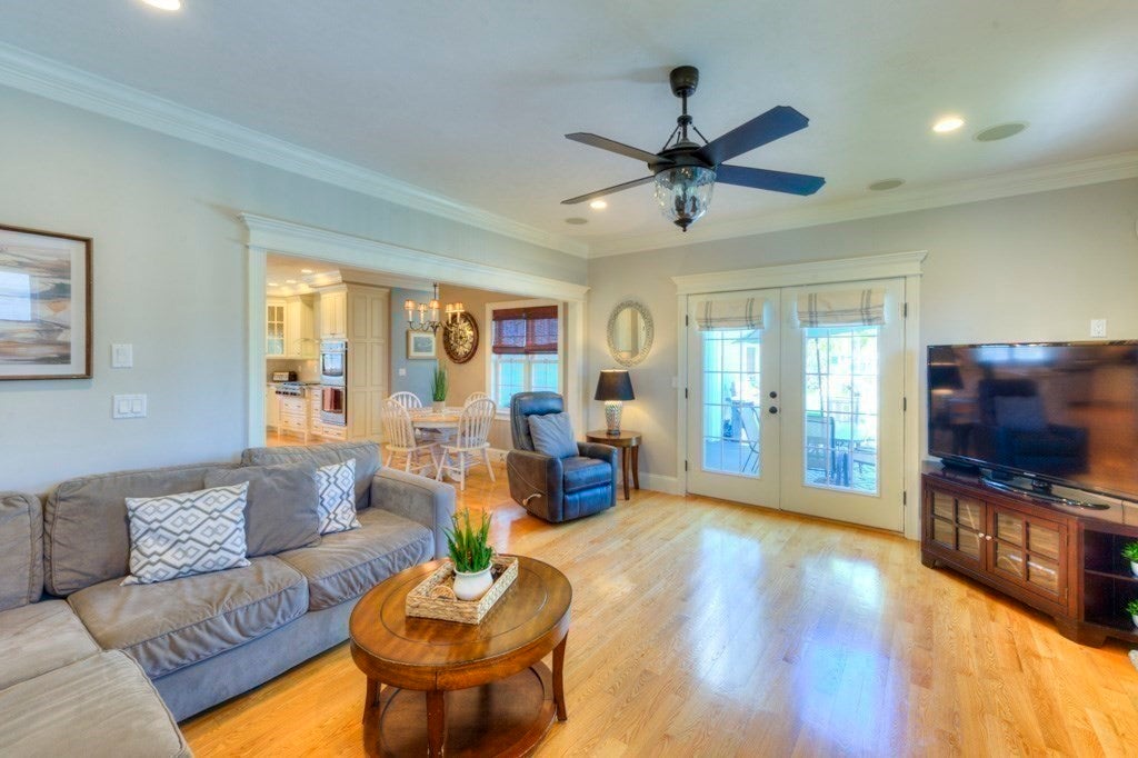 Shrewsbury, Massachusetts, 01545, United States, 5 Bedrooms Bedrooms, ,5 BathroomsBathrooms,Residential,Active,1964258