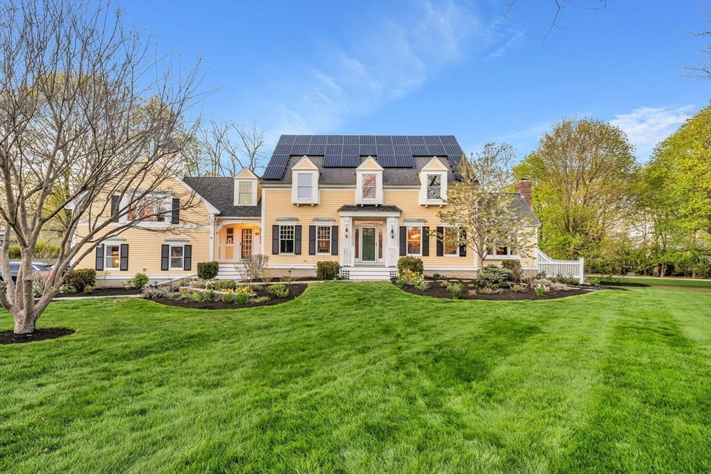 Newburyport, Massachusetts, 01950, United States, 4 Bedrooms Bedrooms, ,4 BathroomsBathrooms,Residential,Active,2045765