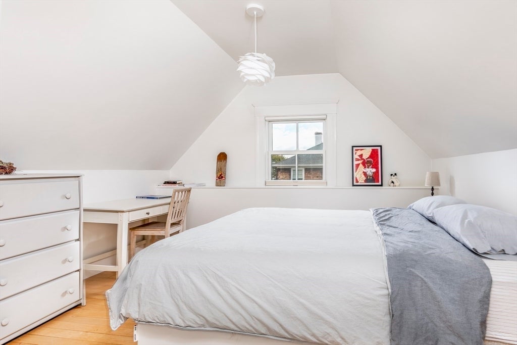 Marblehead, Massachusetts, 01945, United States, 5 Bedrooms Bedrooms, ,4 BathroomsBathrooms,Residential,Active,1993678