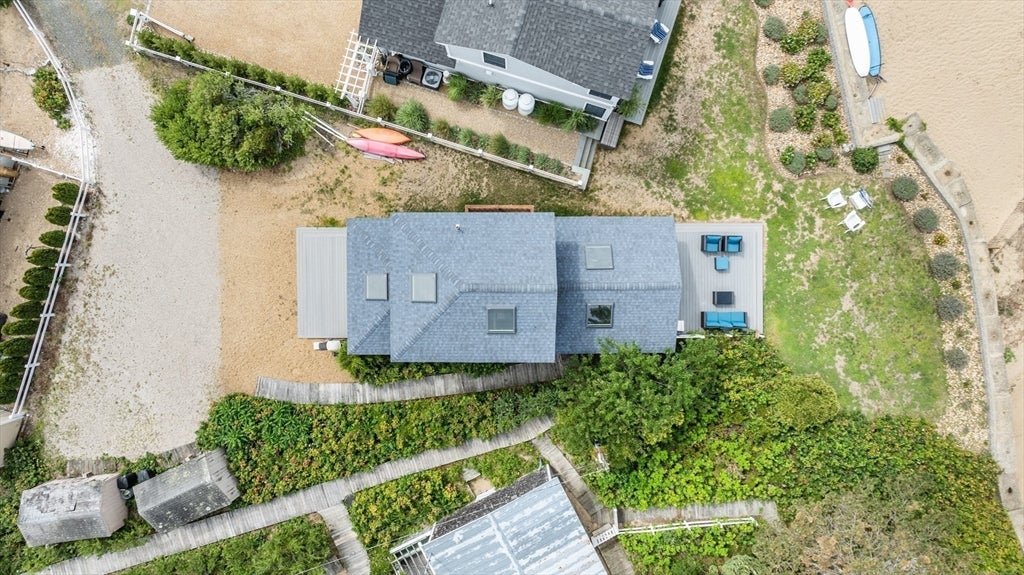 Newburyport, Massachusetts, 01950, United States, 2 Bedrooms Bedrooms, ,1 BathroomBathrooms,Residential,Active,1920272