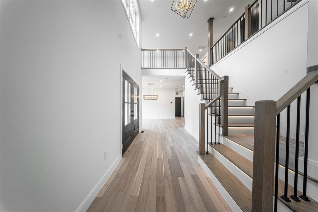 Southborough, Massachusetts, 01772, United States, 4 Bedrooms Bedrooms, ,5 BathroomsBathrooms,Residential,Active,2007207