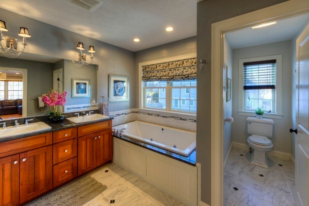 Shrewsbury, Massachusetts, 01545, United States, 5 Bedrooms Bedrooms, ,5 BathroomsBathrooms,Residential,Active,1964258