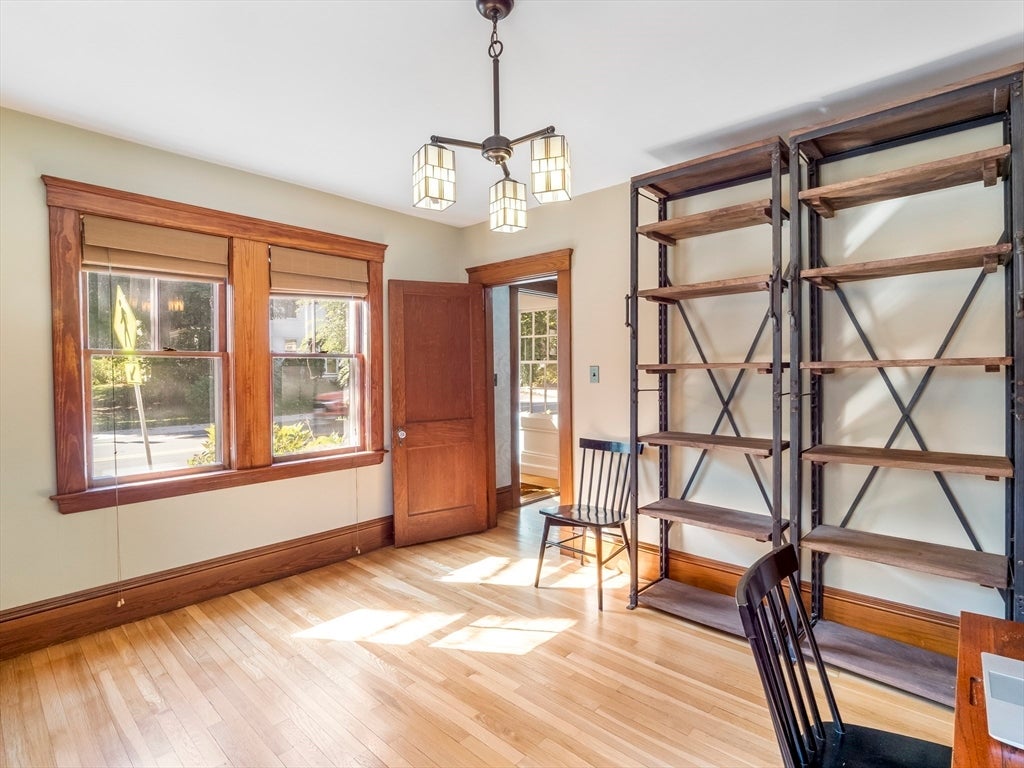 Newburyport, Massachusetts, 01950, United States, 5 Bedrooms Bedrooms, ,2 BathroomsBathrooms,Residential,Active,1986902