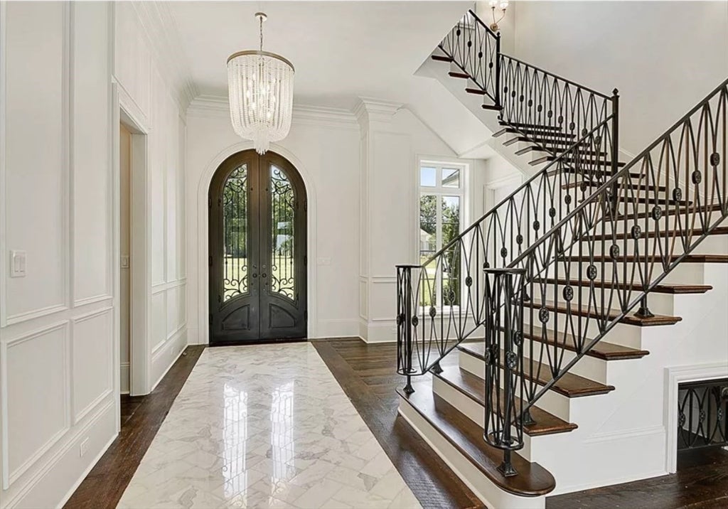 Easton, Massachusetts, 02356, United States, 4 Bedrooms Bedrooms, ,5 BathroomsBathrooms,Residential,Active,1894572
