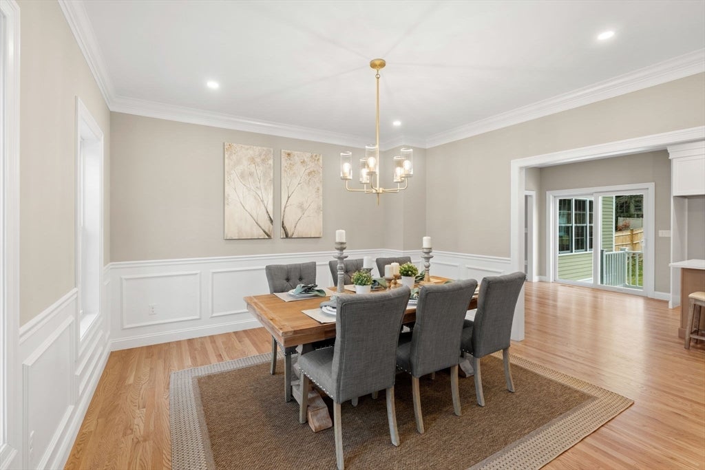 Andover, Massachusetts, 01810, United States, 4 Bedrooms Bedrooms, ,3 BathroomsBathrooms,Residential,Active,1990653