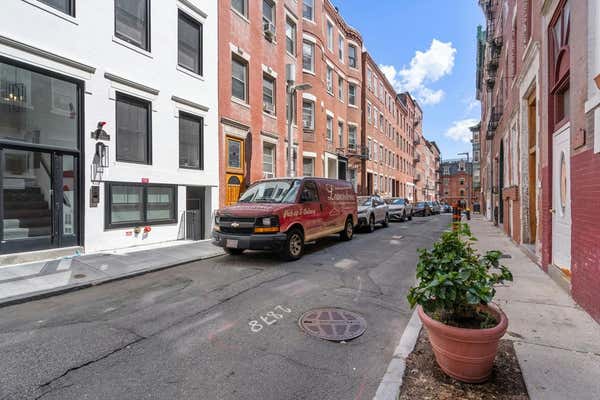 25 SHEAFE ST, BOSTON, MA 02113 - Image 1