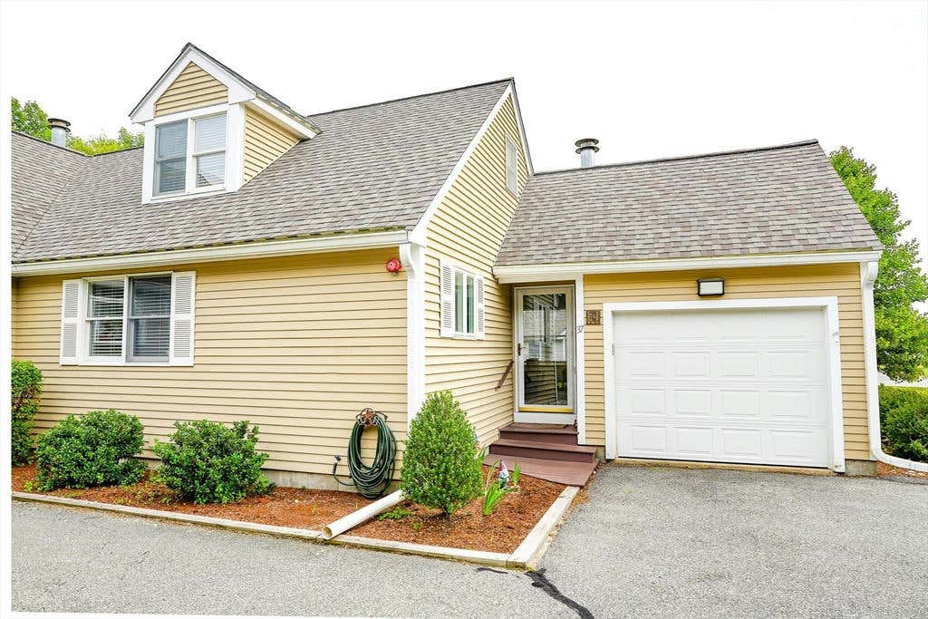 37 PRECOURT LN # 37, NORTON, MA 02766, photo 1 of 21