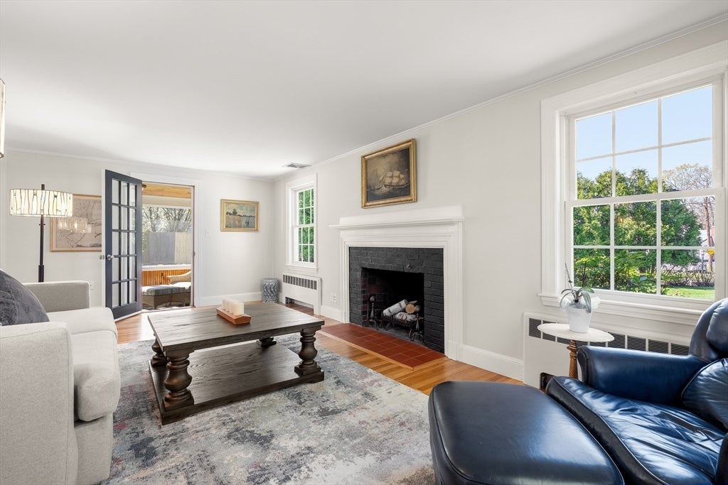 Winchester, Massachusetts, 01890, United States, 4 Bedrooms Bedrooms, ,3 BathroomsBathrooms,Residential,Active,2043140
