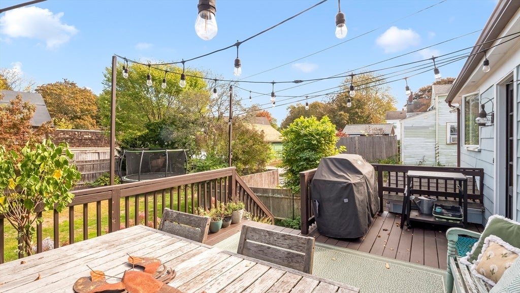 Newburyport, Massachusetts, 01950, United States, 5 Bedrooms Bedrooms, ,2 BathroomsBathrooms,Residential,Active,1986902