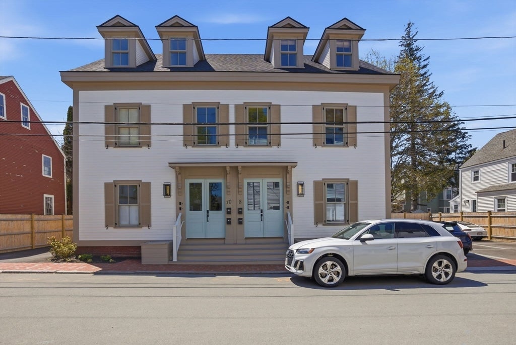 Newburyport, Massachusetts, 01950, United States, 3 Bedrooms Bedrooms, ,3 BathroomsBathrooms,Residential,Active,2045757