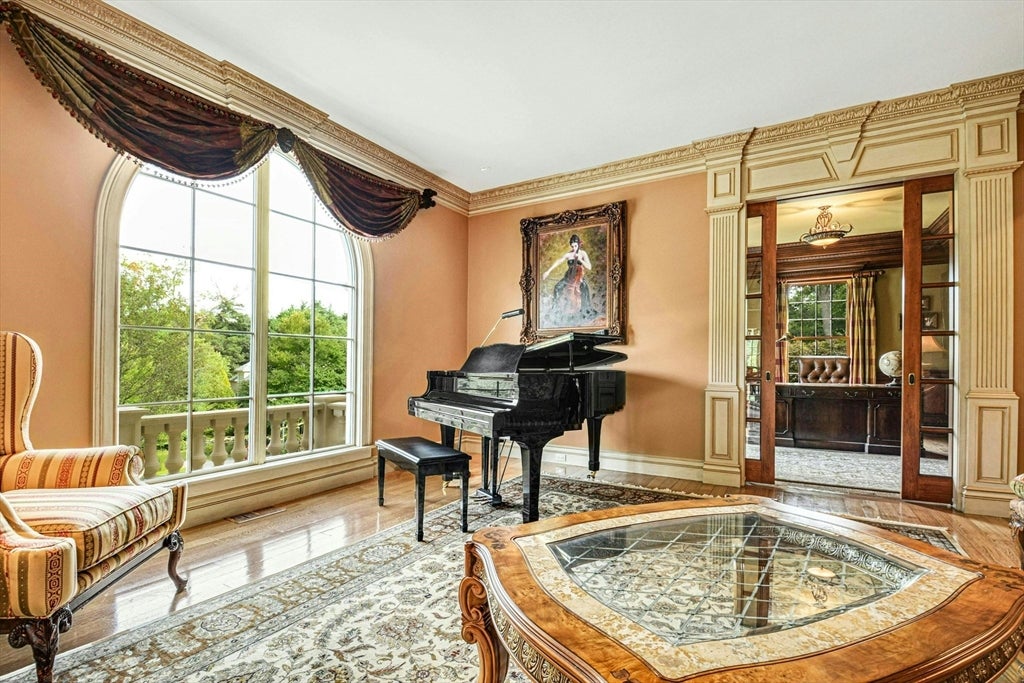 Hopkinton, Massachusetts, 01748, United States, 5 Bedrooms Bedrooms, ,8 BathroomsBathrooms,Residential,Active,1953005