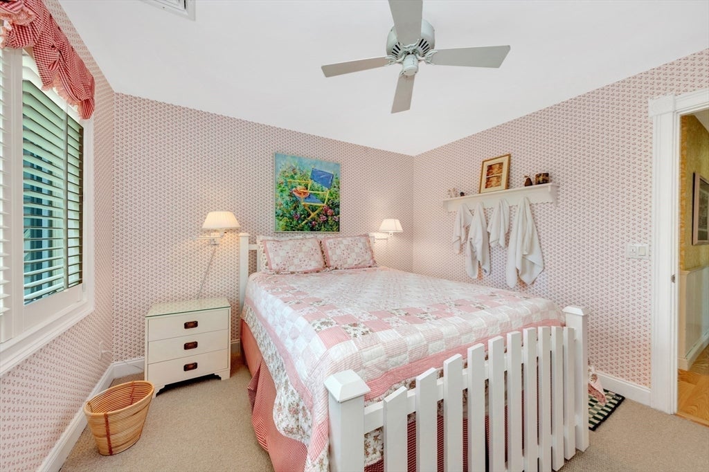 Gloucester, Massachusetts, 01930, United States, 4 Bedrooms Bedrooms, ,3 BathroomsBathrooms,Residential,Active,1929470