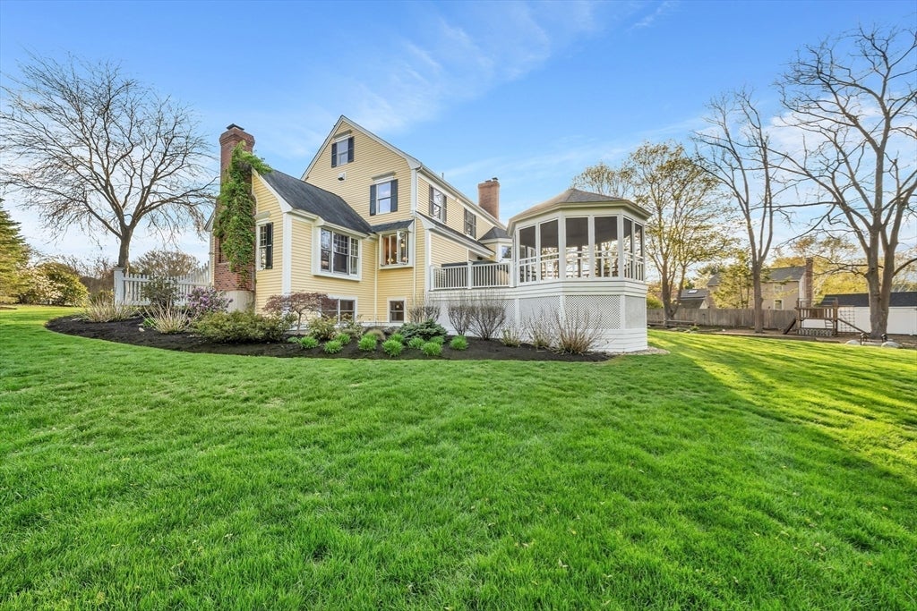 Newburyport, Massachusetts, 01950, United States, 4 Bedrooms Bedrooms, ,4 BathroomsBathrooms,Residential,Active,2045765