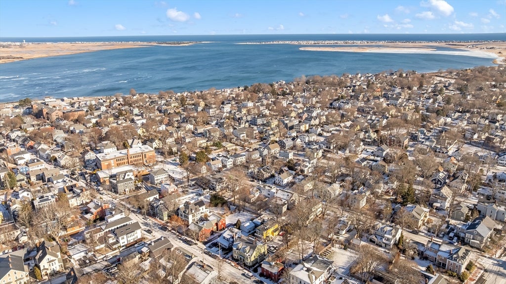 Newburyport, Massachusetts, 01950, United States, 6 Bedrooms Bedrooms, ,6 BathroomsBathrooms,Residential,Active,2011453