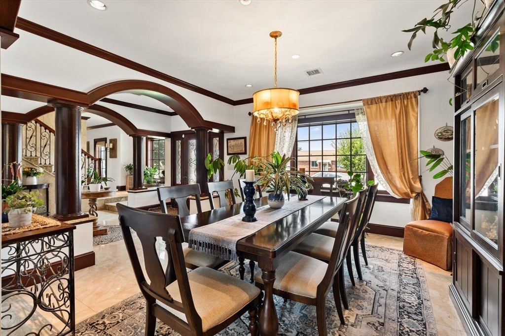 Revere, Massachusetts, 02151, United States, 5 Bedrooms Bedrooms, ,4 BathroomsBathrooms,Residential,Active,1927654