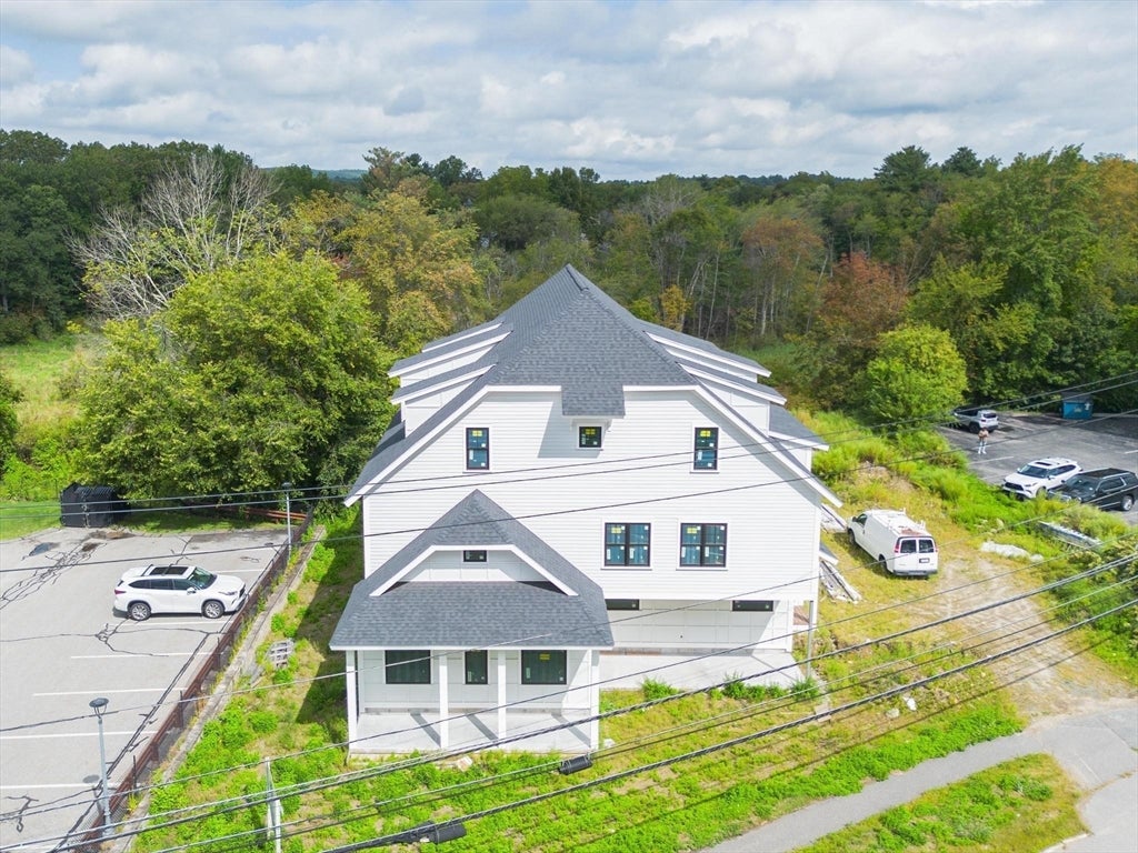 Northborough, Massachusetts, 01532, United States, 8 Bedrooms Bedrooms, ,11 BathroomsBathrooms,Residential,Active,1941137