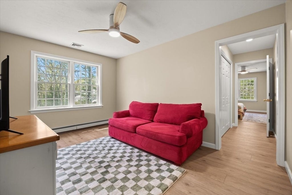 Bourne, Massachusetts, 02532, United States, 4 Bedrooms Bedrooms, ,4 BathroomsBathrooms,Residential,Active,2052070