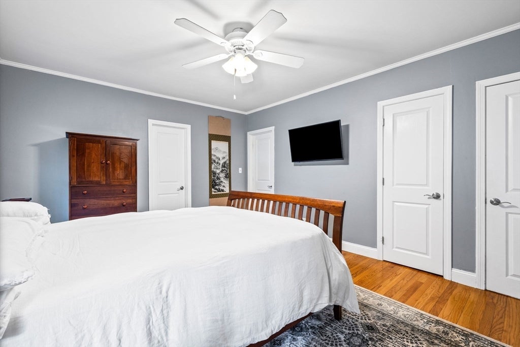 Andover, Massachusetts, 01810, United States, 5 Bedrooms Bedrooms, ,4 BathroomsBathrooms,Residential,Active,1934816