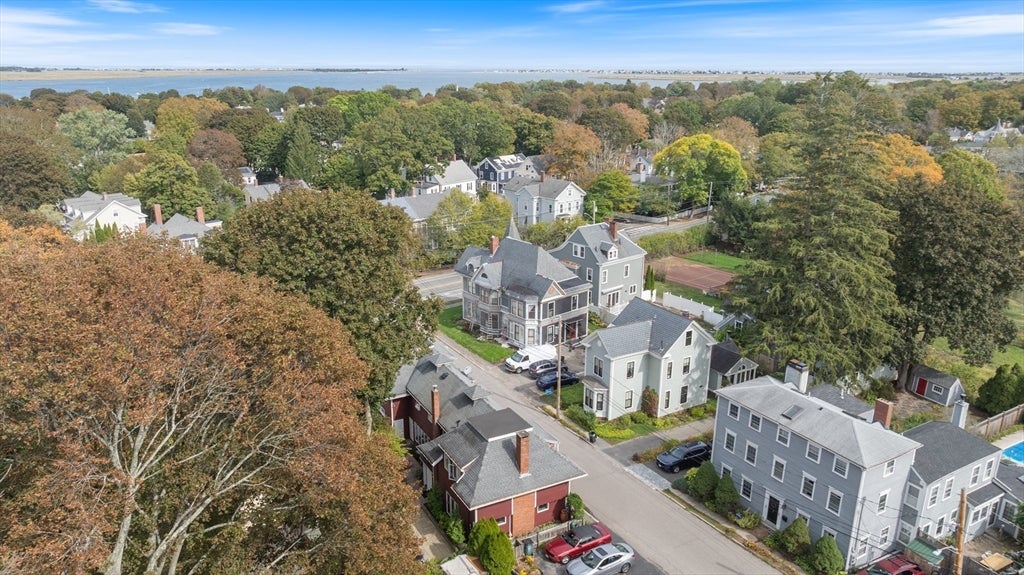 Newburyport, Massachusetts, 01950, United States, 3 Bedrooms Bedrooms, ,3 BathroomsBathrooms,Residential,Active,2045626