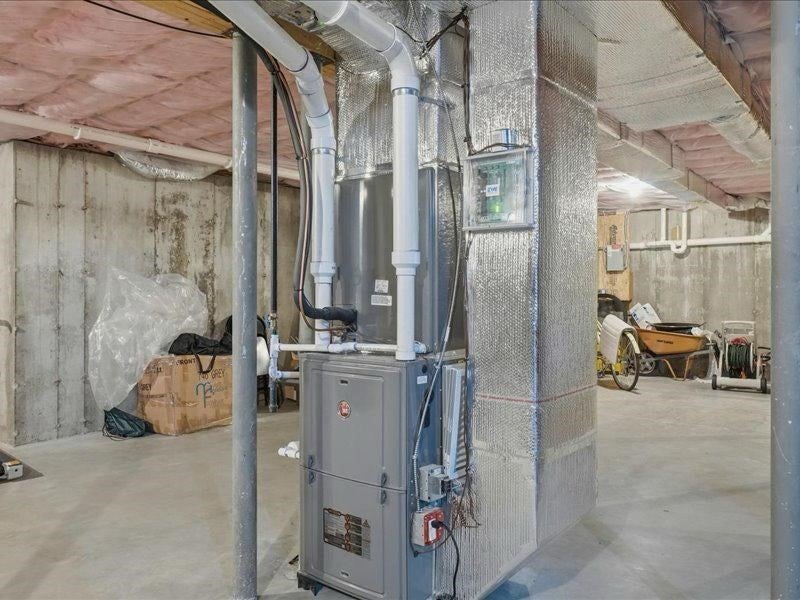 Pelham, New Hampshire, 03076, United States, 3 Bedrooms Bedrooms, ,3 BathroomsBathrooms,Residential,Active,2007919