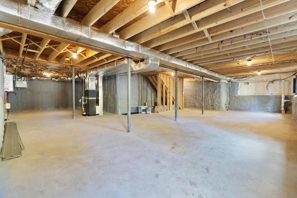 Medford, Massachusetts, 02155, United States, 5 Bedrooms Bedrooms, ,4 BathroomsBathrooms,Residential,Active,1992266