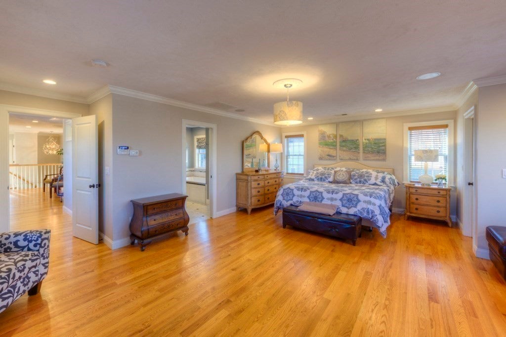 Shrewsbury, Massachusetts, 01545, United States, 5 Bedrooms Bedrooms, ,5 BathroomsBathrooms,Residential,Active,1964258