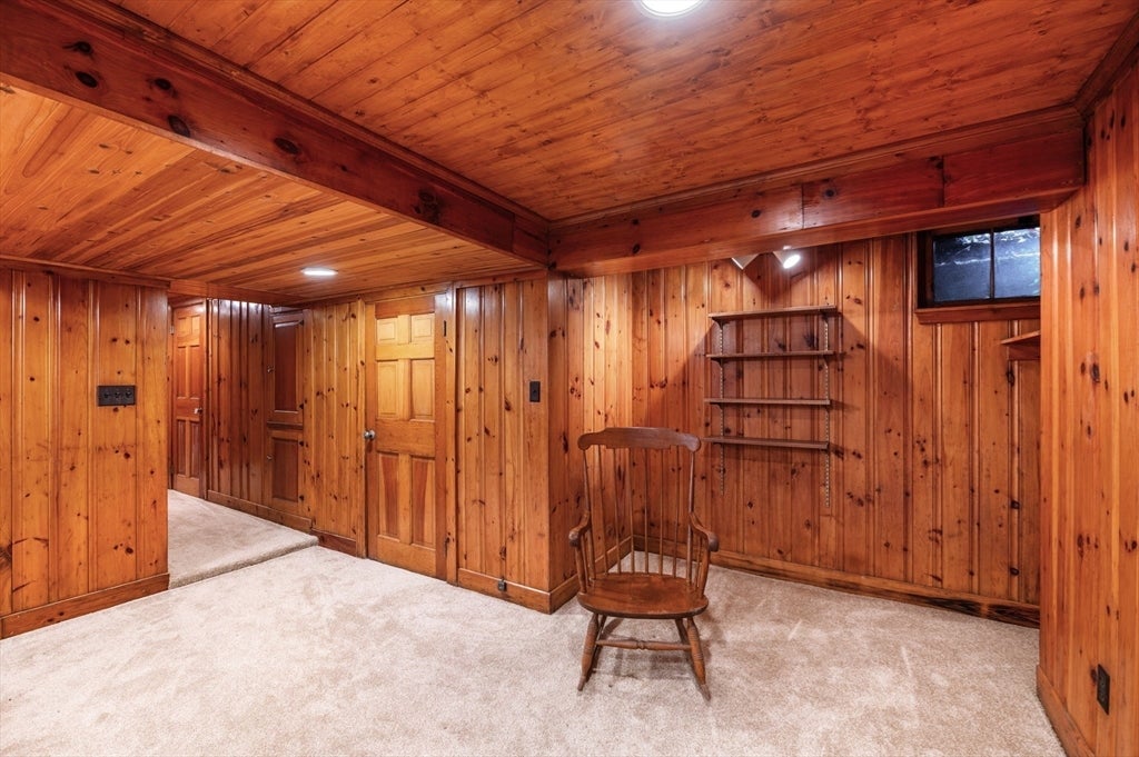 Swampscott, Massachusetts, 01907, United States, 6 Bedrooms Bedrooms, ,4 BathroomsBathrooms,Residential,Active,2007274