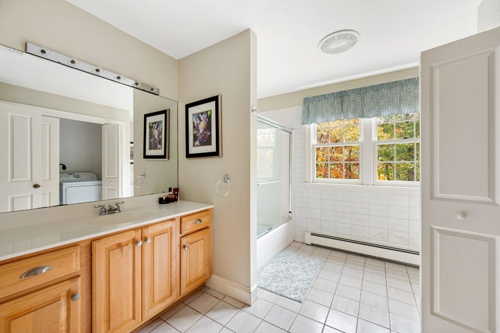 Norwell, Massachusetts, 02061, United States, 4 Bedrooms Bedrooms, ,4 BathroomsBathrooms,Residential,Active,1986892