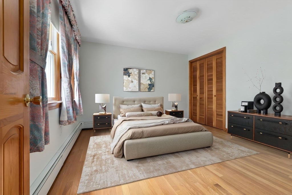 Gloucester, Massachusetts, 01930, United States, 3 Bedrooms Bedrooms, ,3 BathroomsBathrooms,Residential,Active,1849486