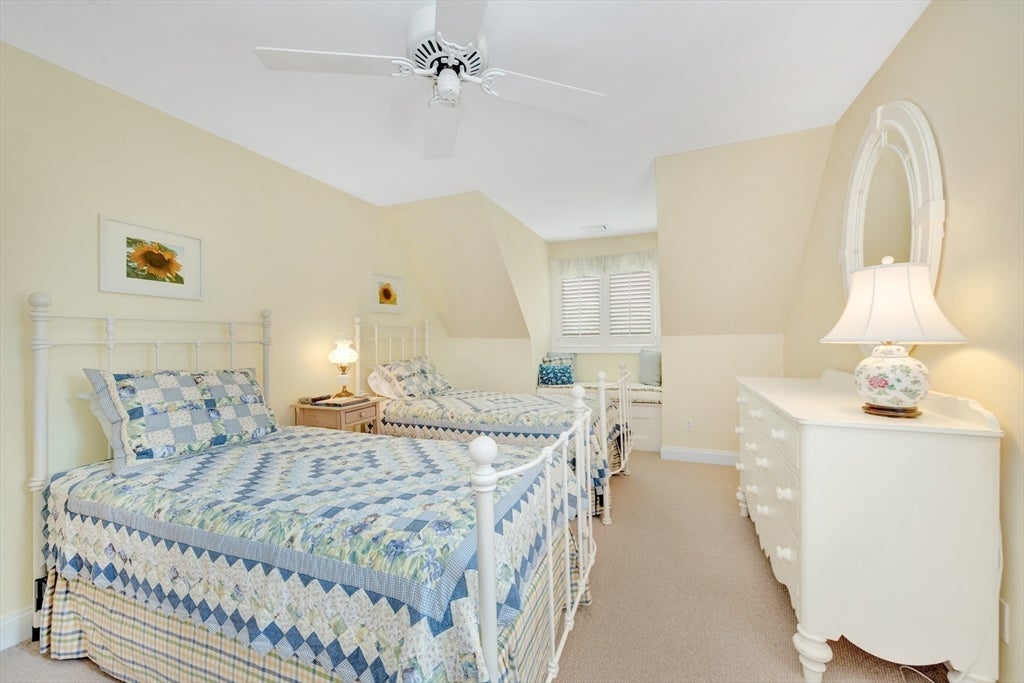 Gloucester, Massachusetts, 01930, United States, 4 Bedrooms Bedrooms, ,3 BathroomsBathrooms,Residential,Active,1929470