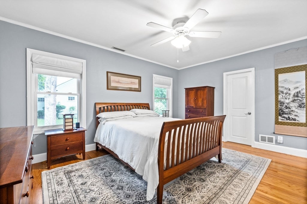 Andover, Massachusetts, 01810, United States, 5 Bedrooms Bedrooms, ,4 BathroomsBathrooms,Residential,Active,1934816