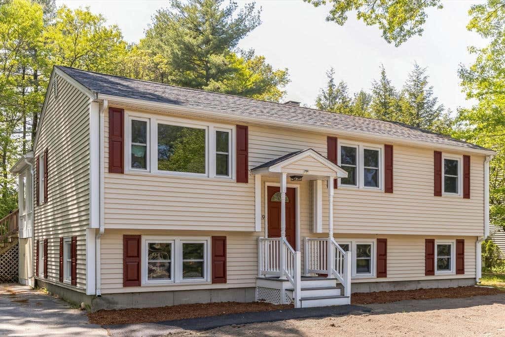 49 PINES RD, BILLERICA, MA 01821, photo 1 of 30