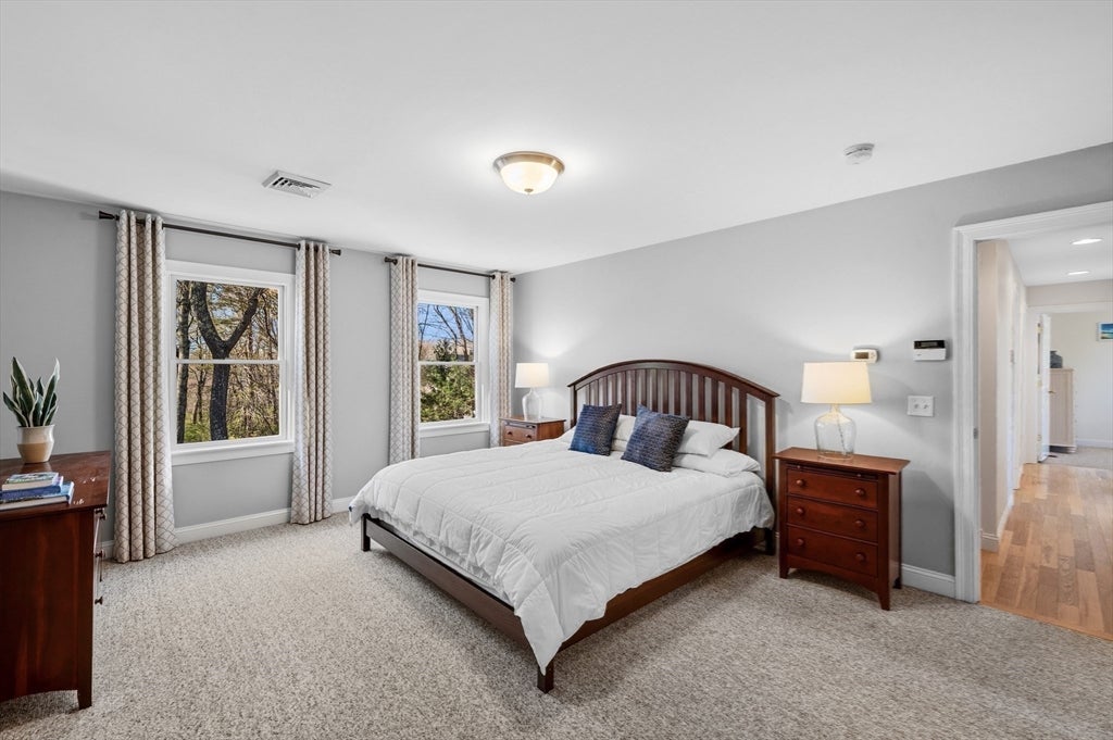 West Newbury, Massachusetts, 01985, United States, 4 Bedrooms Bedrooms, ,4 BathroomsBathrooms,Residential,Active,2044161