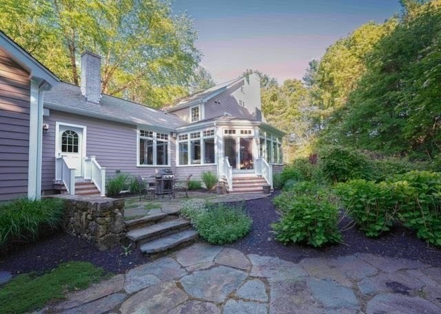 Lakeville, Massachusetts, 02347, United States, 5 Bedrooms Bedrooms, ,5 BathroomsBathrooms,Residential,Active,1867904