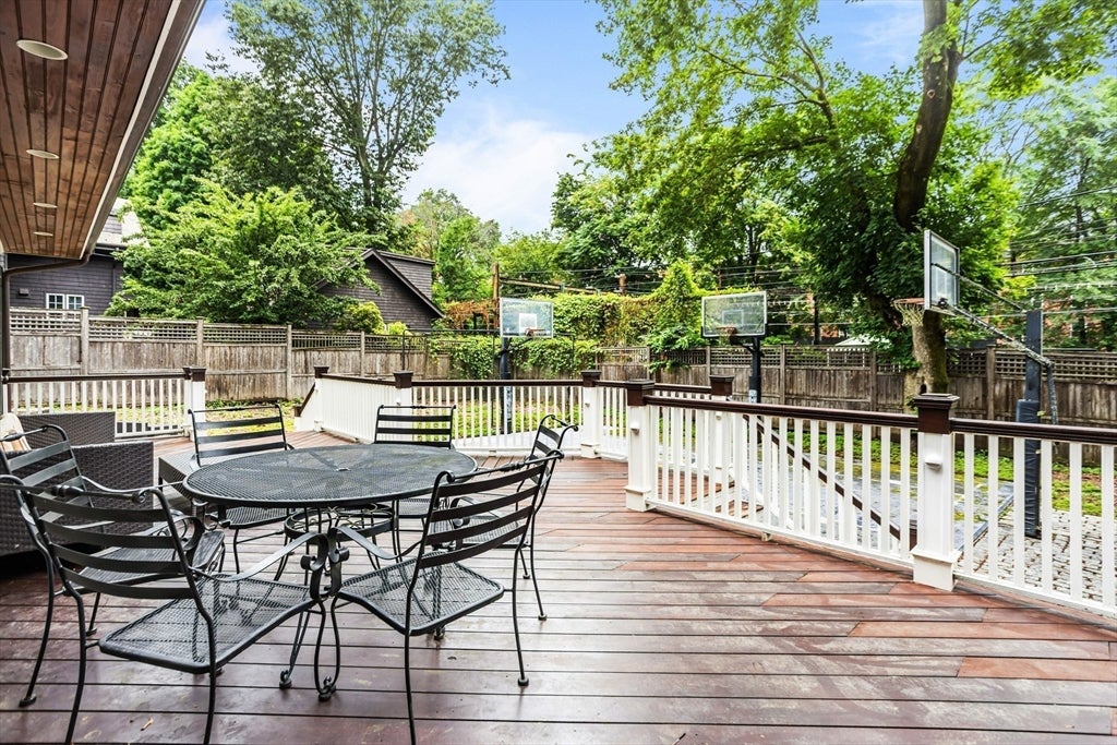 Brookline, Massachusetts, 02445, United States, 5 Bedrooms Bedrooms, ,4 BathroomsBathrooms,Residential,Active,1905060