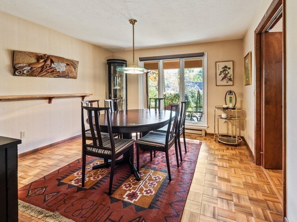 Shrewsbury, Massachusetts, 01545, United States, 4 Bedrooms Bedrooms, ,5 BathroomsBathrooms,Residential,Active,1968373