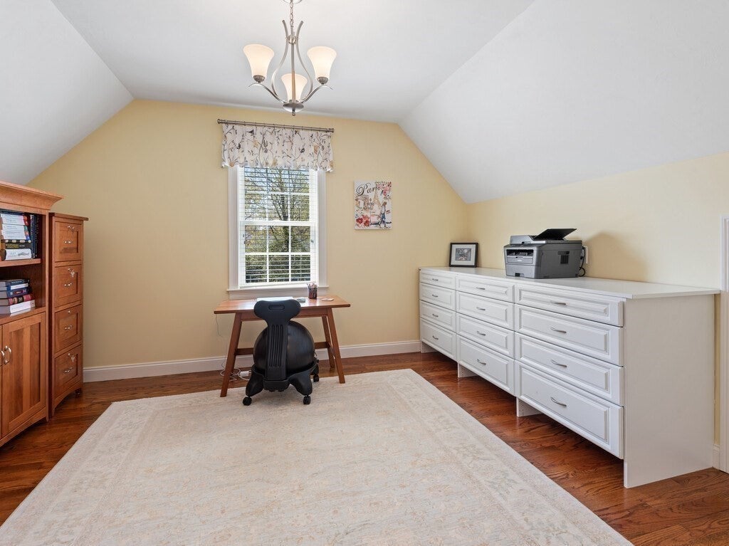 Shrewsbury, Massachusetts, 01545, United States, 4 Bedrooms Bedrooms, ,5 BathroomsBathrooms,Residential,Active,1810422