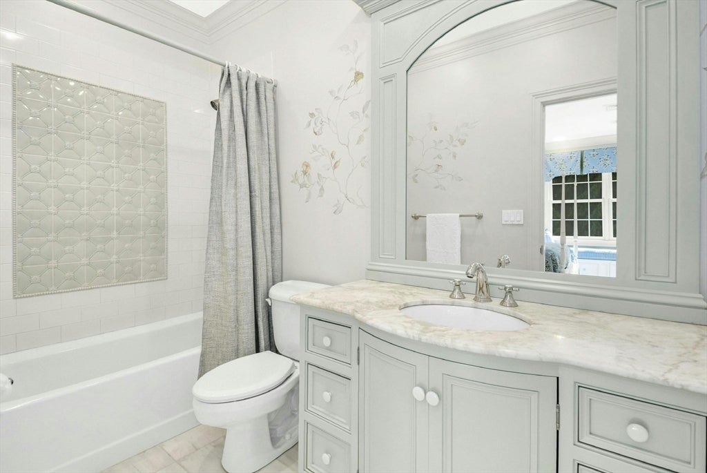 Hopkinton, Massachusetts, 01748, United States, 5 Bedrooms Bedrooms, ,8 BathroomsBathrooms,Residential,Active,1953005