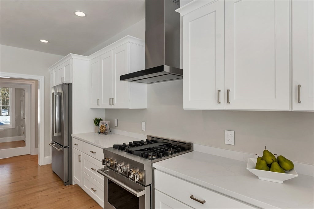 Amherst, New Hampshire, 03031, United States, 6 Bedrooms Bedrooms, ,5 BathroomsBathrooms,Residential,Active,2045750
