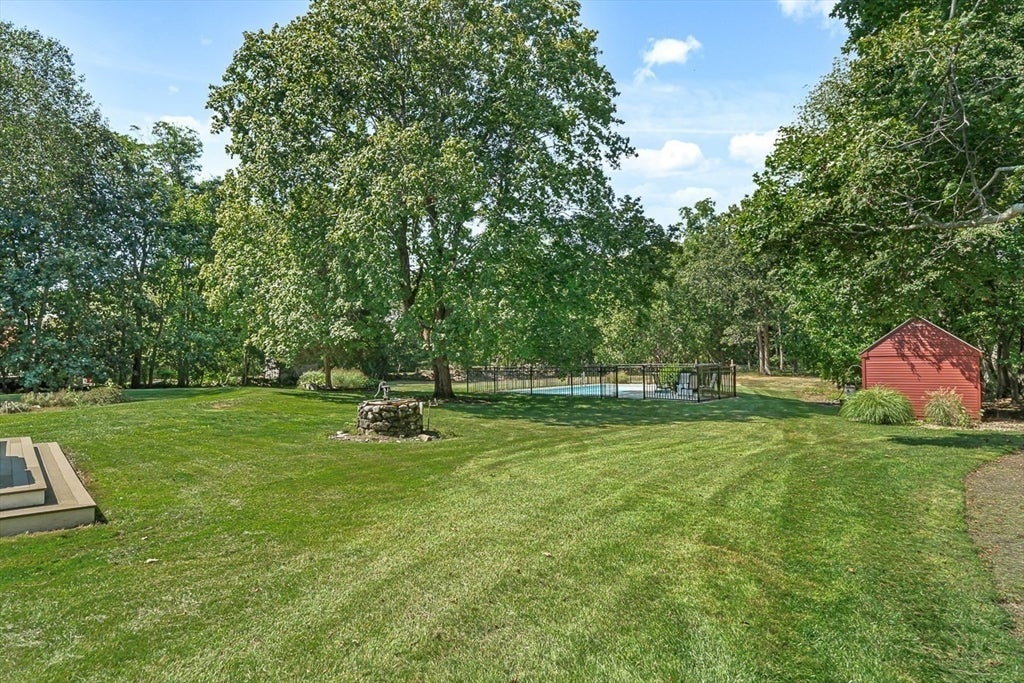 Beverly, Massachusetts, 01915, United States, 3 Bedrooms Bedrooms, ,2 BathroomsBathrooms,Residential,Active,1936404