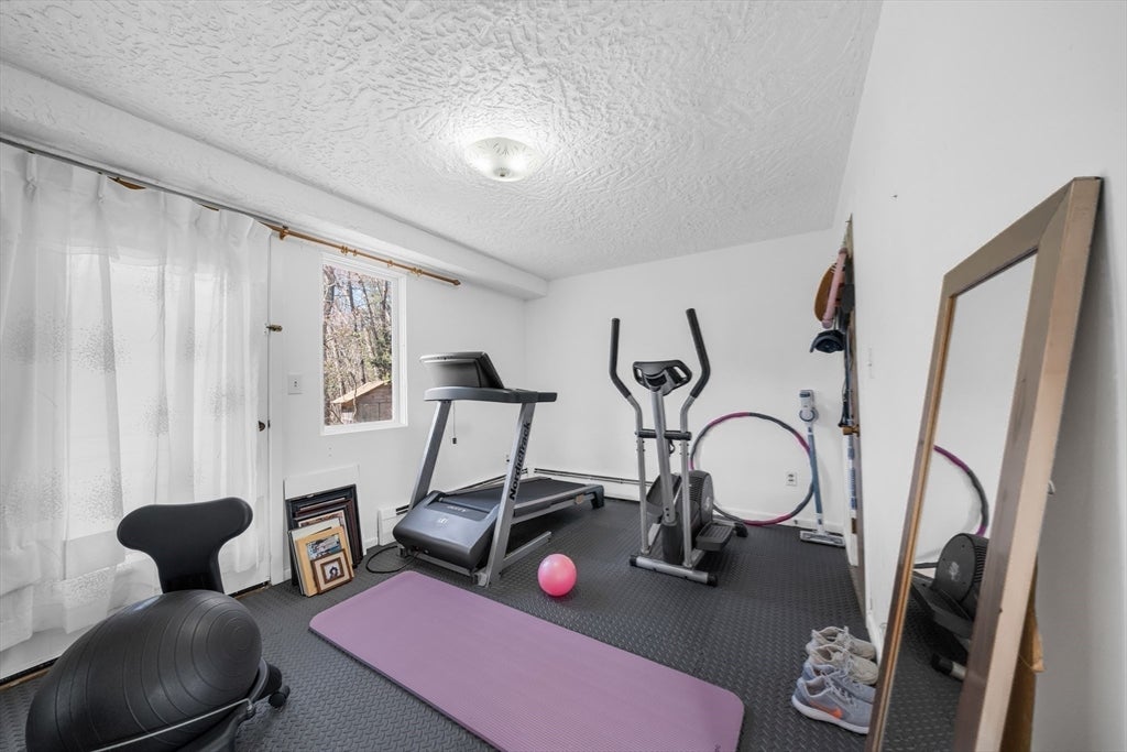 Weston, Massachusetts, 02493, United States, 5 Bedrooms Bedrooms, ,3 BathroomsBathrooms,Residential,Active,2044181
